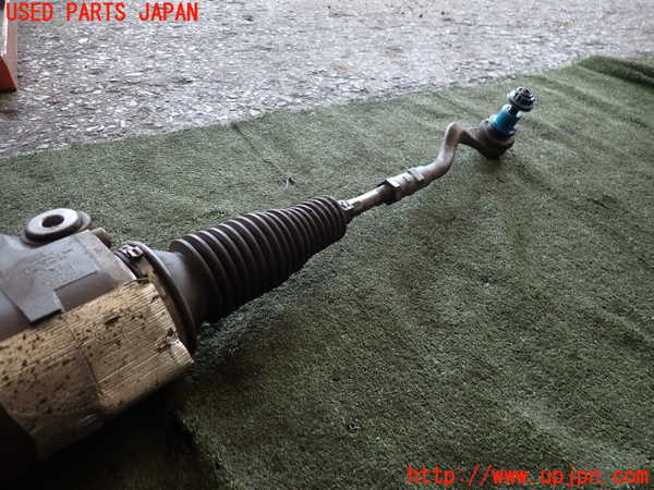 2UPJ-9242324235]ポルシェ・マカン ターボ(J1H3)パワステギアボックス 中古_3