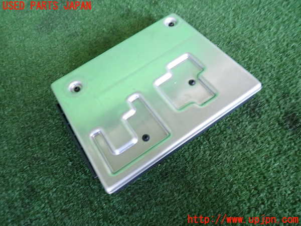 2UPJ-9242326146]ポルシェ・マカン ターボ(J1H3)コンピューター1 中古 （ボディコントロール）_2