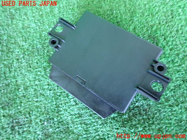 2UPJ-9242326152]ポルシェ・マカン ターボ(J1H3)コンピューター7 中古 (パーキングアシストコントロール)_2