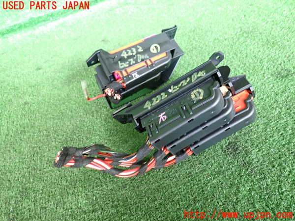 2UPJ-9242326741]ポルシェ・マカン ターボ(J1H3)ヒューズボックス1 中古 （室内）_2