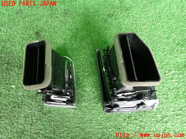2UPJ-9242327526]ポルシェ・マカン ターボ(J1H3)エアコン吹き出し口1 中古 真中_3
