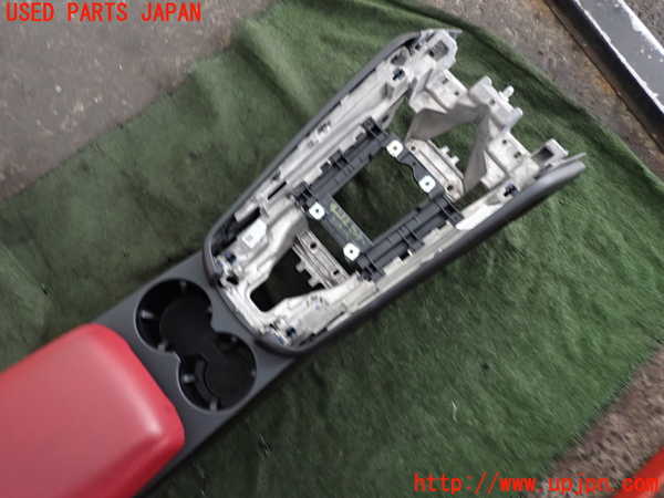 2UPJ-9242327540]ポルシェ・マカン ターボ(J1H3)センターコンソール 中古_3
