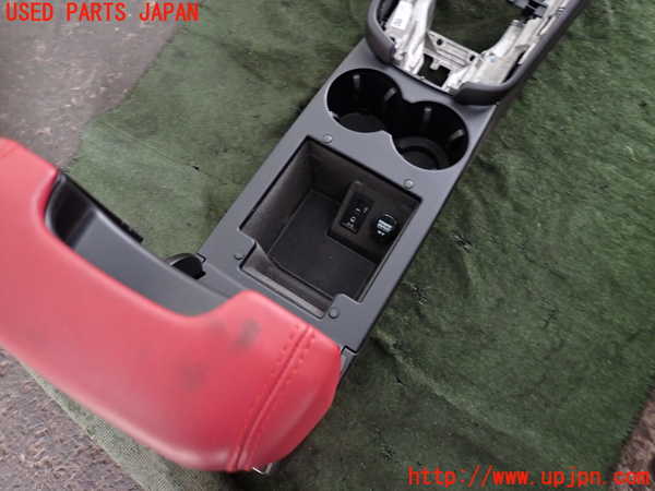 2UPJ-9242327540]ポルシェ・マカン ターボ(J1H3)センターコンソール 中古_4
