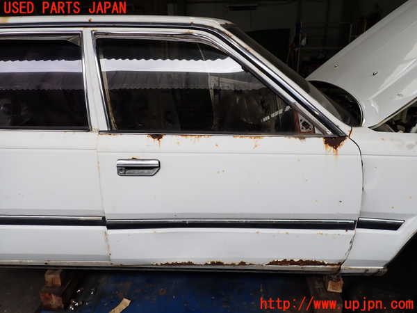 セドリック(Y30)右ウィンカーレンズ 中古 924233｜純正中古パーツ市場