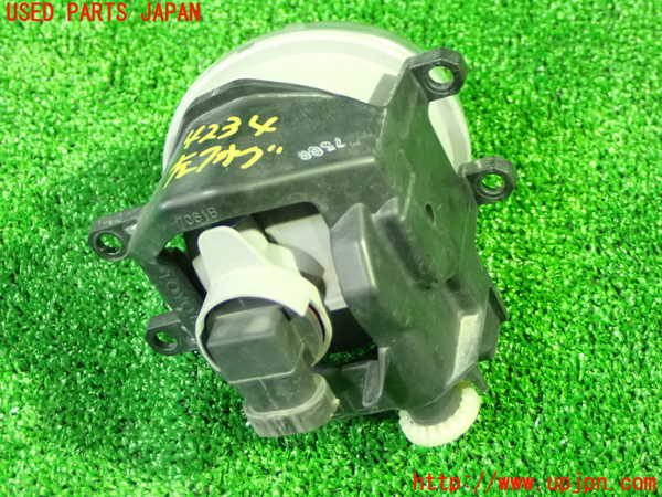 1UPJ-9242341182]ヴェルファイア(AGH30W)左フォグ 中古_2