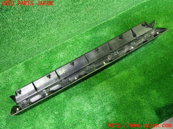 1UPJ-9242341232]ヴェルファイア(AGH30W)右前ドアパネル 中古_2