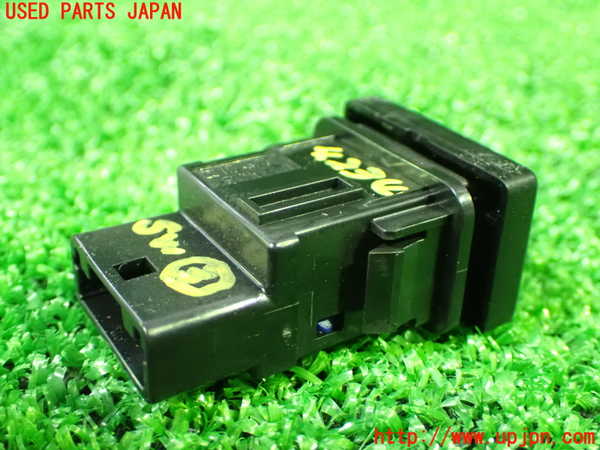 1UPJ-9242346308]ヴェルファイア(AGH30W)スイッチ3 (パワードアオフ) 中古_2