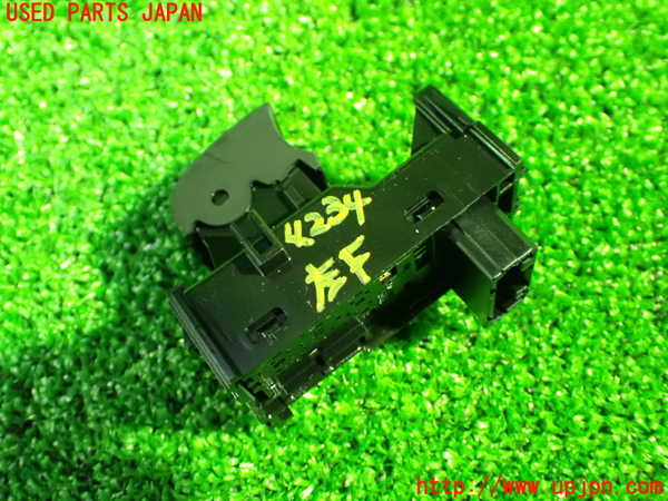 1UPJ-9242346245]ヴェルファイア(AGH30W)左前パワーウィンドウスイッチ 中古_2