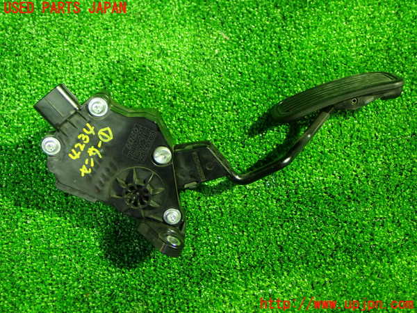 1UPJ-9242346381]ヴェルファイア(AGH30W)センサー1 (アクセルペダル) 中古_3