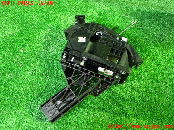 1UPJ-9242347555]ヴェルファイア(AGH30W)ATシフトレバー 中古_2