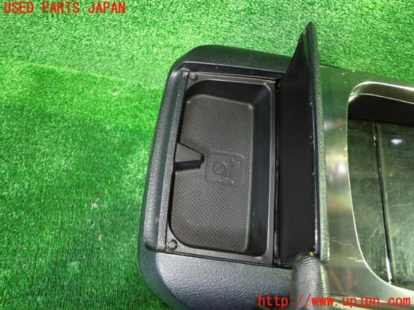 1UPJ-9242347540]ヴェルファイア(AGH30W)センターコンソール 中古_3