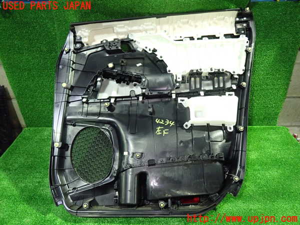 1UPJ-9242341264]ヴェルファイア(AGH30W)左前ドア内張り 中古_4