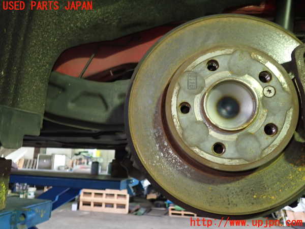 1UPJ-9242354305]ベンツ A180(176042)(W176系)左リアナックルハブ 中古_3