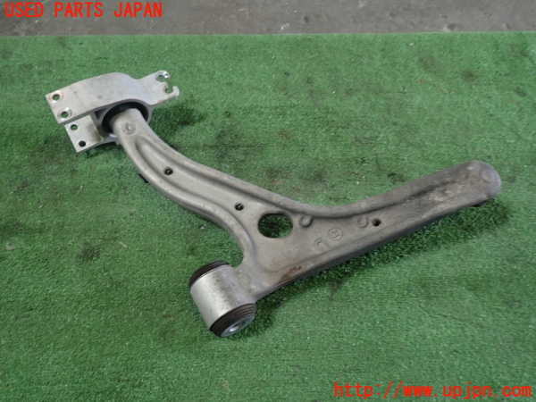 1UPJ-9242355176]ベンツ A180(176042)(W176系)右フロントロアアーム1 中古_2