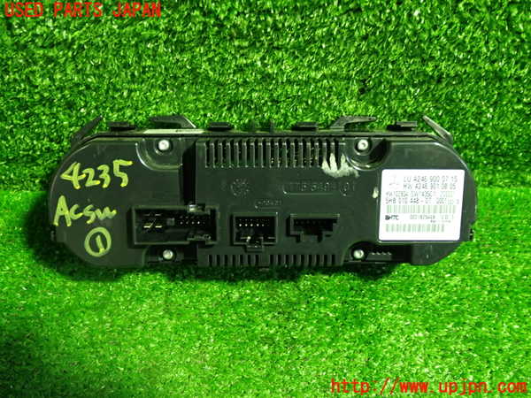 1UPJ-9242356066]ベンツ A180(176042)(W176系)エアコンスイッチ1 中古_3