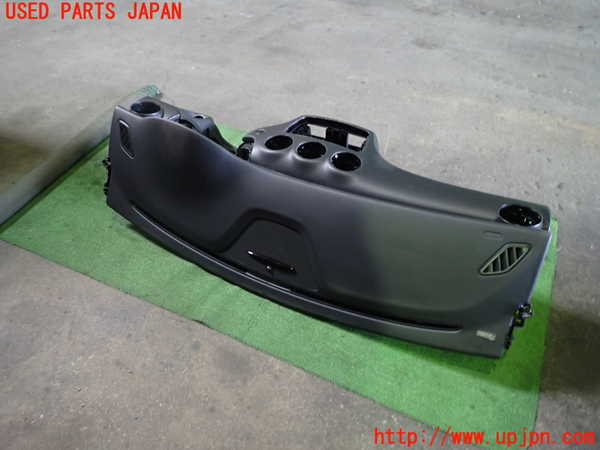 1UPJ-9242357505]ベンツ A180(176042)(W176系)ダッシュボード 中古_2