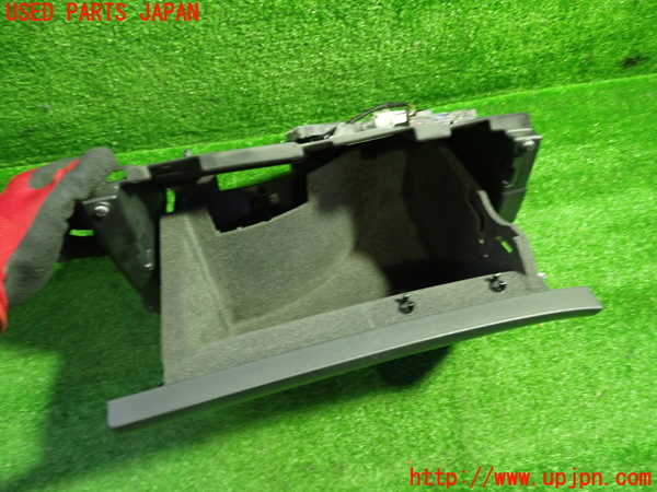 1UPJ-9242357516]ベンツ A180(176042)(W176系)グローブボックス1 中古_3