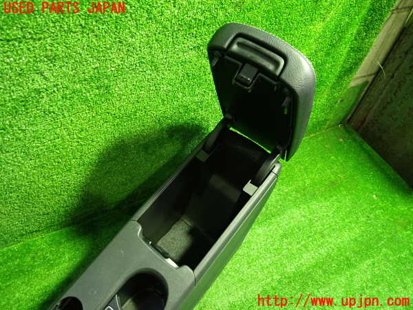 1UPJ-9242357540]ベンツ A180(176042)(W176系)センターコンソール 中古_3