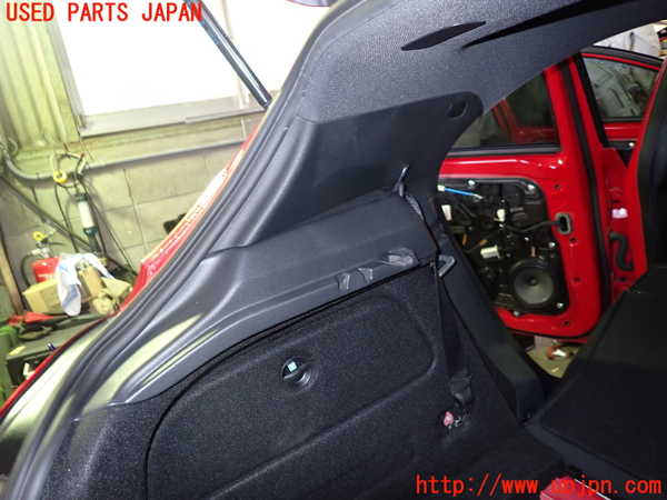 1UPJ-9242357680]ベンツ A180(176042)(W176系)左リアピラートリム 中古_2