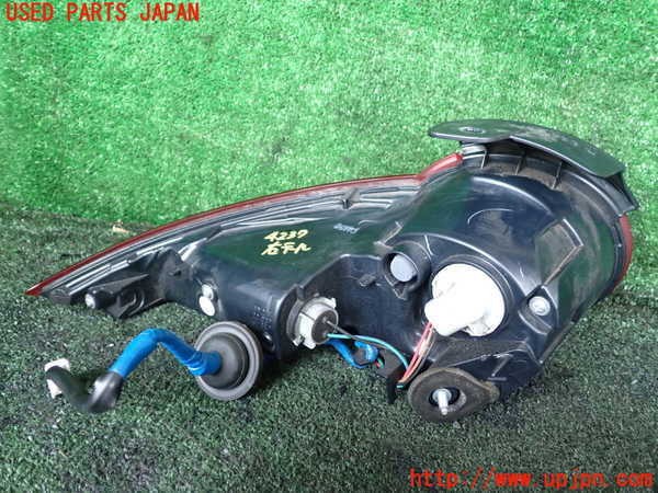 1UPJ-9242371530]ロードスター RF(NDERC)右テールランプ 中古_4