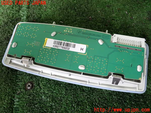 1UPJ-9242386412]BMW 435i グランクーペ(4B30)(F36)ルームランプ2 (2列目) 中古_2