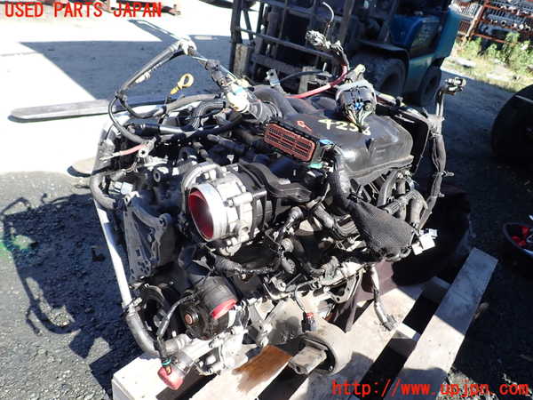 ジープ・ラングラー アンリミテッド(JK38L)エンジン 8 4WD 中古 924364