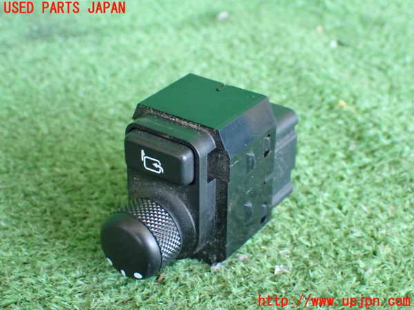 スイフトスポーツ(ZC33S)トノカバー1 中古 923754｜純正中古パーツ市場