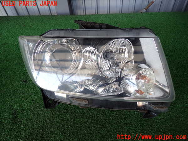 ジープ・グランドチェロキー(WK36TA)右ヘッドライト HID 中古 924438
