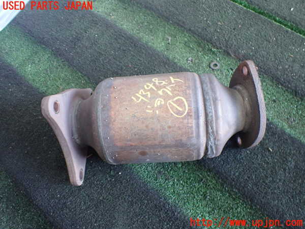 セルシオ(UCF31)触媒1 中古 924348｜純正中古パーツ市場のUPJ.Parts