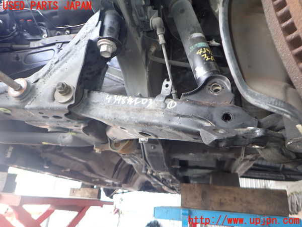 セルシオ(UCF31)触媒1 中古 924348｜純正中古パーツ市場のUPJ.Parts