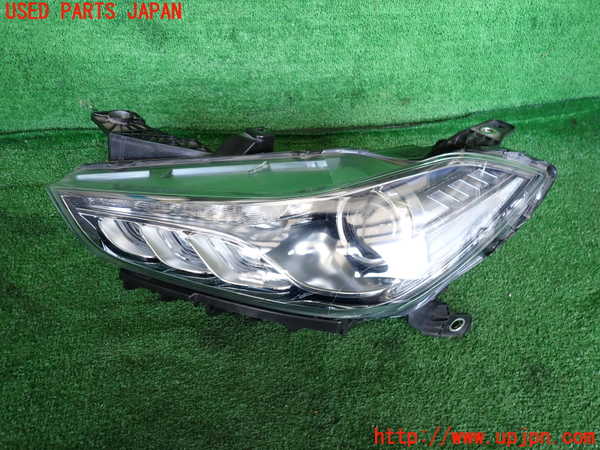 マセラティ・ギブリ(MG30B)左ヘッドライト HID 中古 924352｜純正中古
