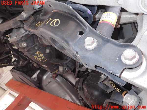 レクサス・RC300h(AVC10)左フロントアッパーアーム1 中古 922907｜純正